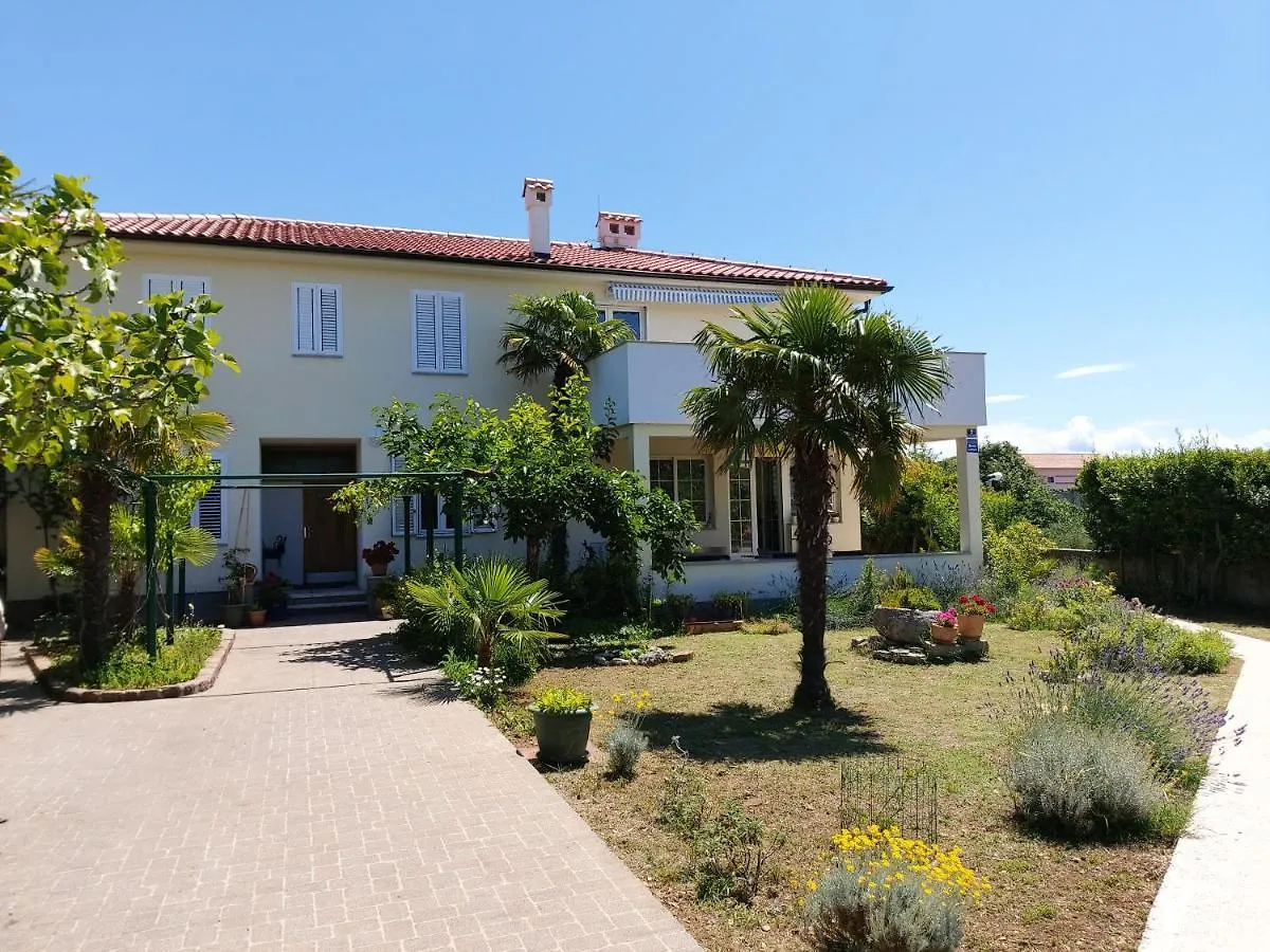 Apartamento Apartman Danijel Krk Town