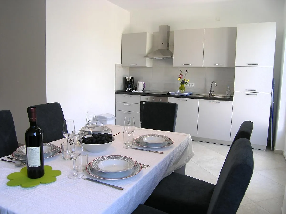 Apartment Apartman Danijel Krk Town